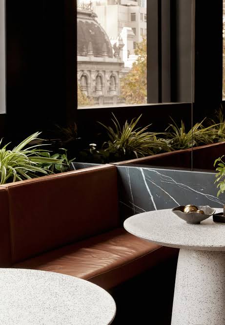 Paragon dining lounge with leather banquette seating